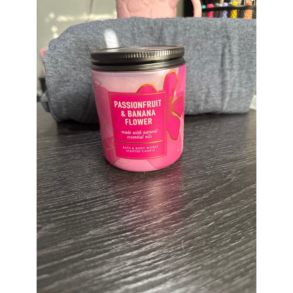Bath and body works candle